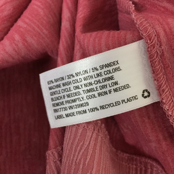 Off the shoulder Shift Dress - Picture 7 of 7